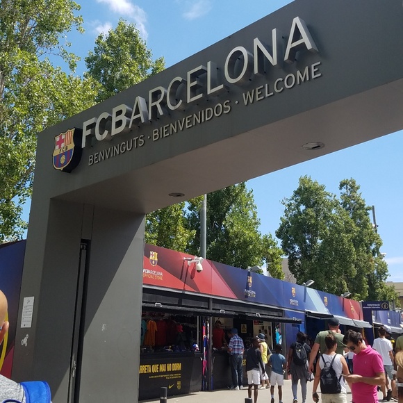 Meet Your Posher - Picture 7 of 8